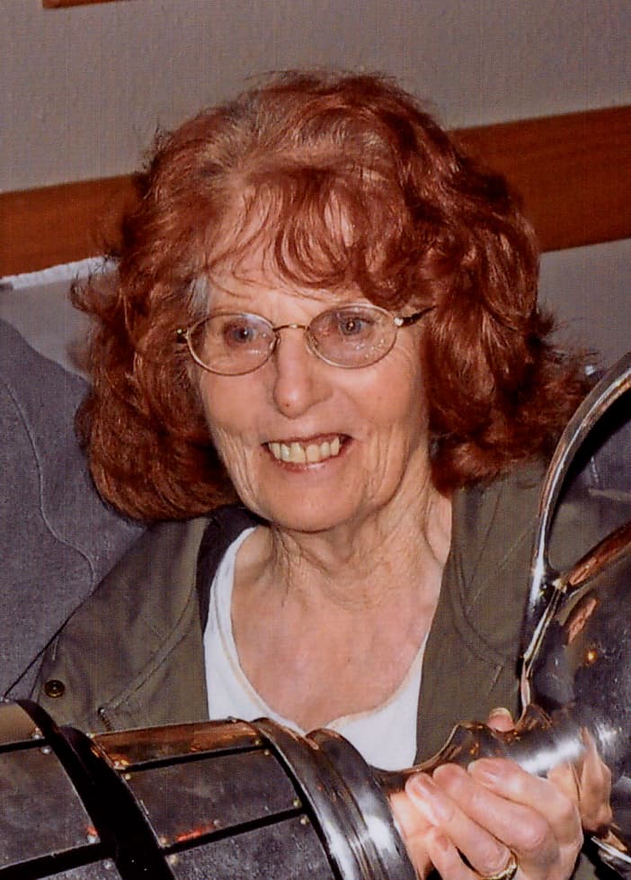 Effie Lou-Jean Perrett Blades