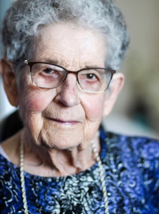 Helen Margaret (Giesbrecht)  Quapp
