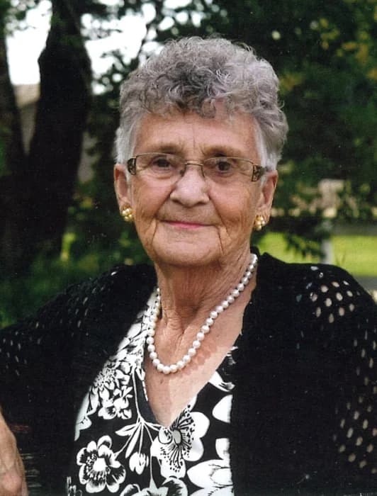 Evelyn Jean Waddle