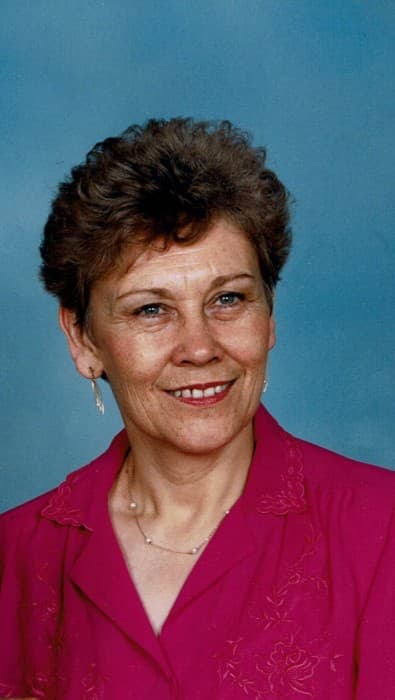 Katharina (Teena) (Thiessen) Williams
